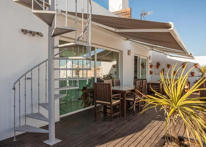 ***** Attic With Impressive Views And Jacuzzi Apartment Cádiz