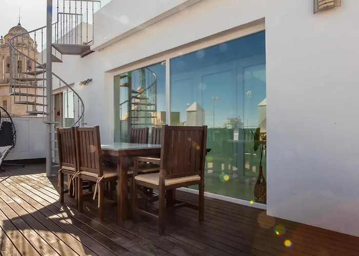 ***** Attic With Impressive Views And Jacuzzi Apartman Cádiz