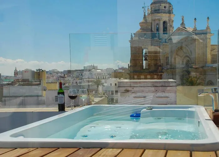 Apartman ***** Attic With Impressive Views And Jacuzzi Cádiz