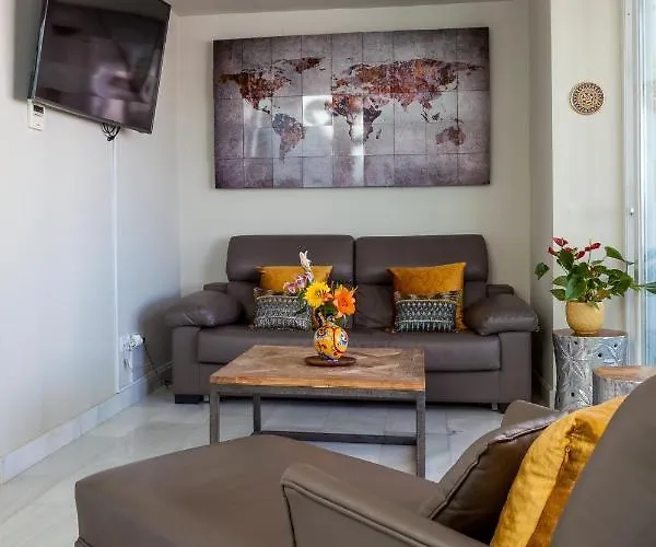 ***** Attic With Impressive Views And Jacuzzi Apartman