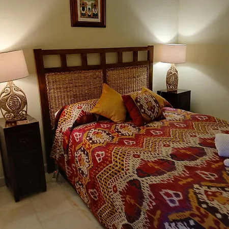 ***** Attic With Impressive Views And Jacuzzi * Cadice