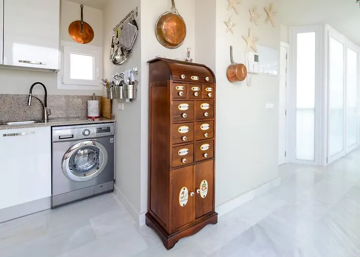 ***** Attic With Impressive Views And Jacuzzi * Cadiz