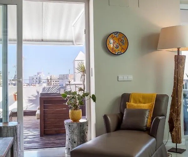 ***** Attic With Impressive Views And Jacuzzi * Cádiz