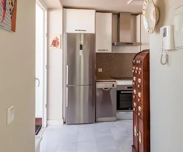 Apartman ***** Attic With Impressive Views And Jacuzzi